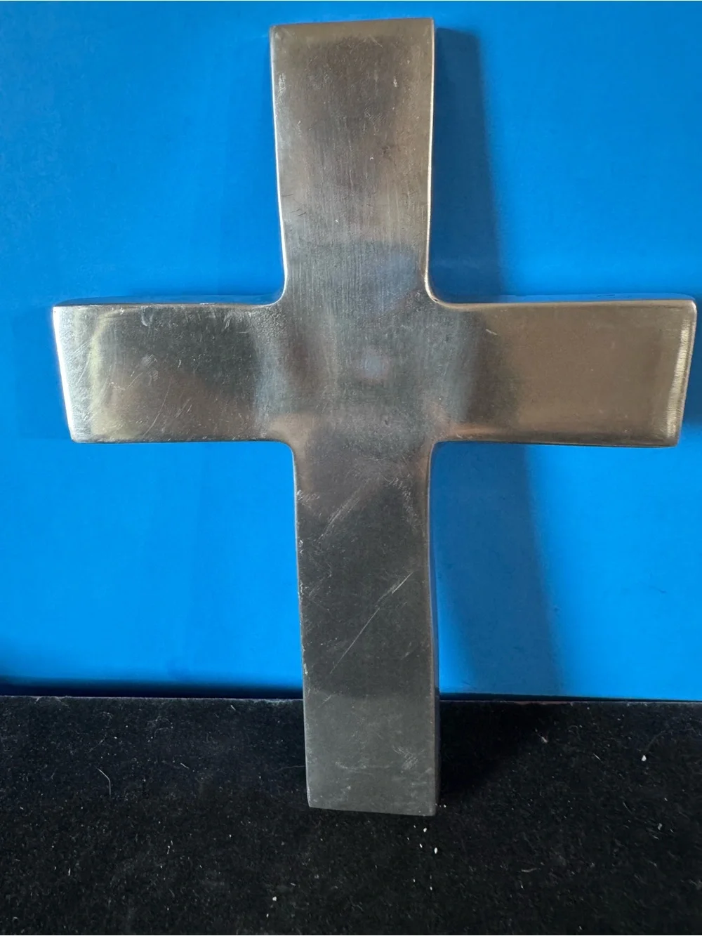 Silver Wall Cross Décor - Contemporary Home Accent